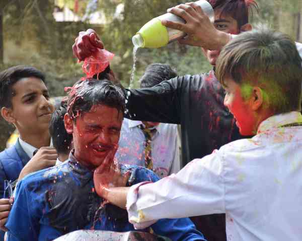 holi 2018