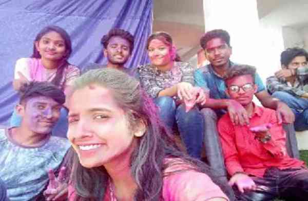 college holi