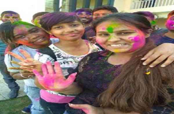 college holi