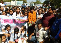 Cricketer Pooja Return From south africa