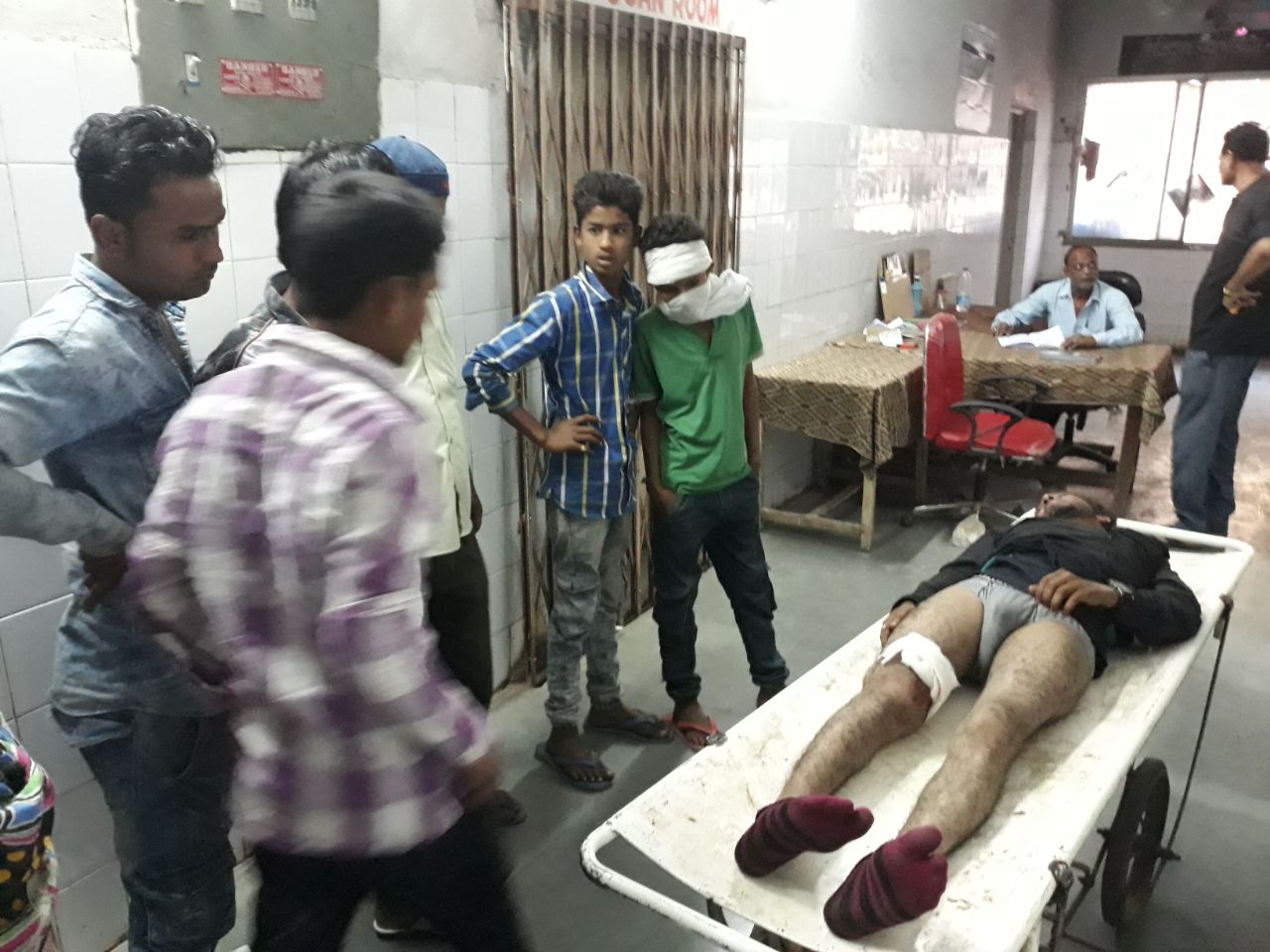 होली पर छतरपुर में 12 घंटे के अंदर दो गैंगवार, एक की हत्या, दो और युवकों को मारी
गोली