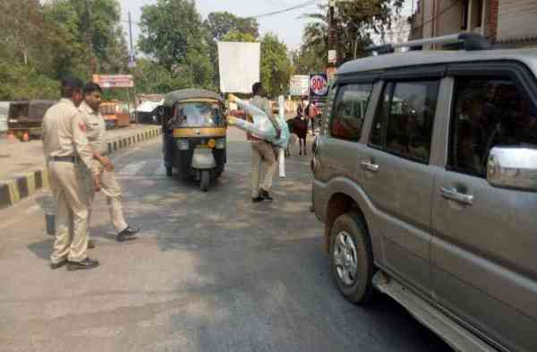 Farmers arriving 