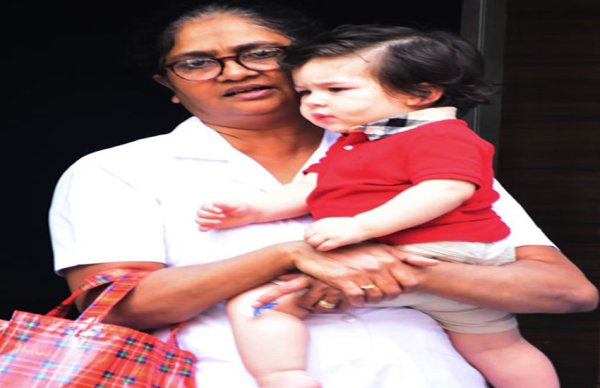 नैनी की गोद में तैमूर, लगता है मूड ठीक नहीं है..