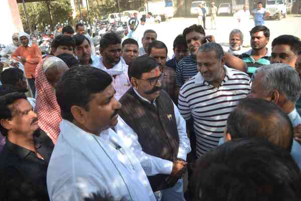 Photos of politicians present at alwar general hospital during postmor