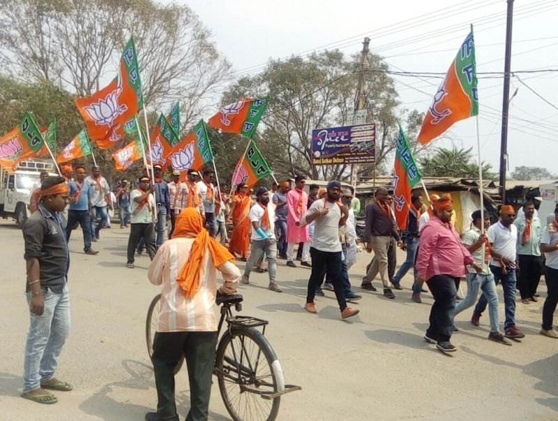 VIDEO- बीजेपी ने निकाली जनसंपर्क यात्रा, पार्टी के ये दिग्गज हुए शामिल, सरकार की गिनाईं उपलब्धियां, पढि़ए खबर...