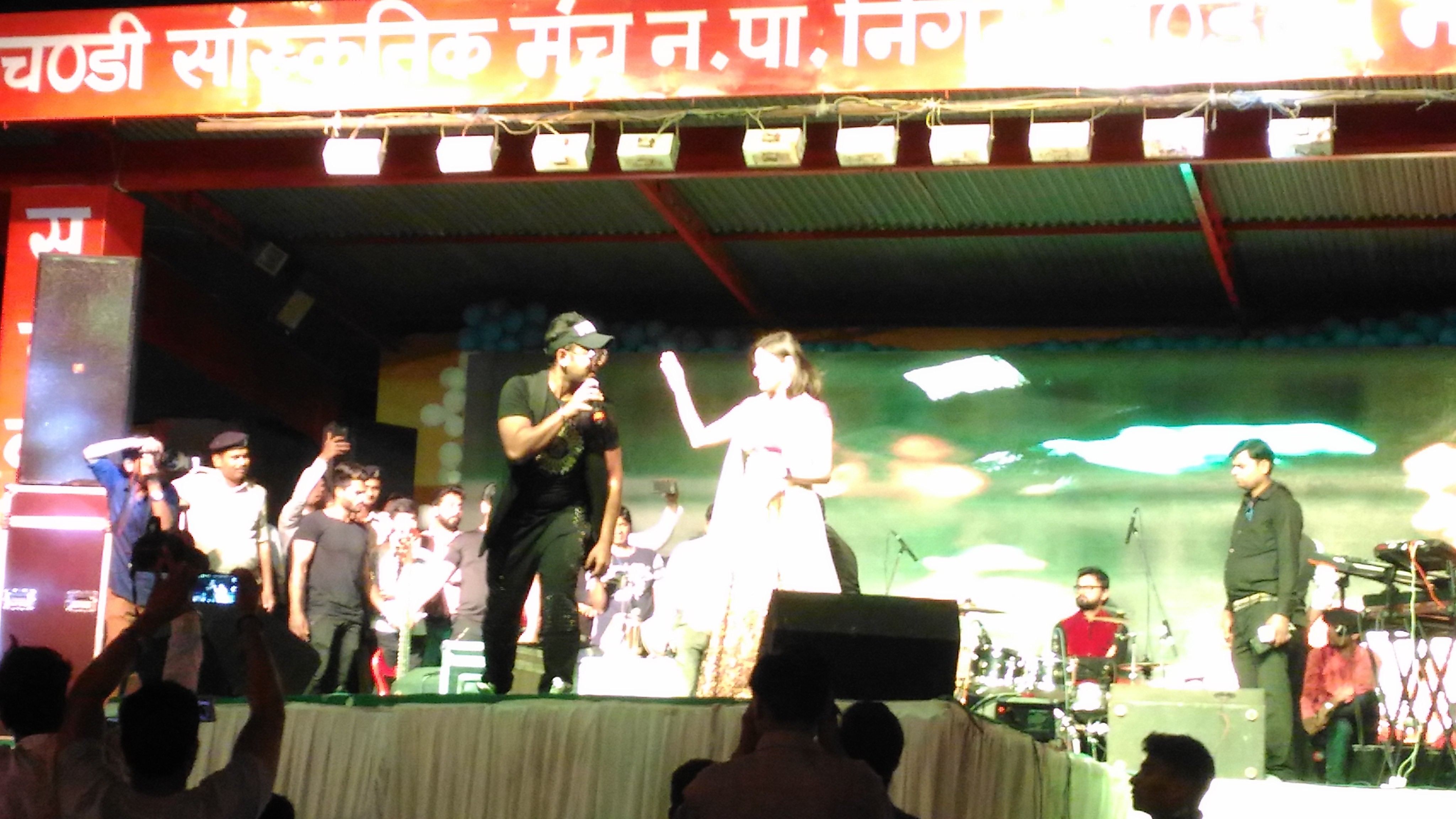 Navchandi mela film star night performance Sneha ullal and Raja sagoo