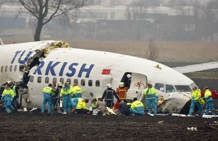  plane crashes