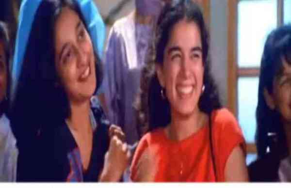 आमिर की पहली सुपरहिट फिल्म का हिस्सा बनीं थी उनकी पहली पत्नी रीना, दिखीं थी इस अंदाज में