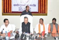 CM in pressconference