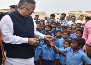 CM gifted pen