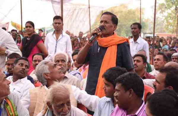 Photo Gallery : भैंसामुड़ा समाधान शिविर में पहुंचे डॉ. रमन सिंह, उमड़ा जनसैलाब, देखिए झलकियां...