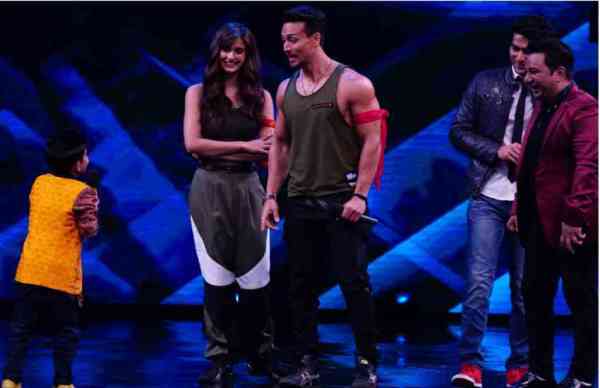 ‘सुपर डांसर 2’ के सेट पर दिशा और टाइगर ने बिखेरा अपने डांस का जलवा