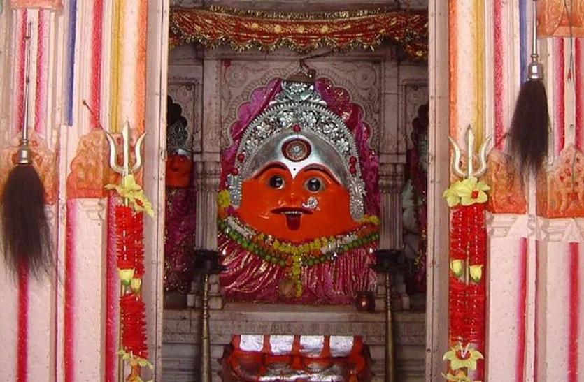 Video Gallery: बंजारी मंदिर में नवरात्र की तैयारियां शुरू, ज्योति कलश प्रज्जवलित करने उमड़े हज़ारों भक्त