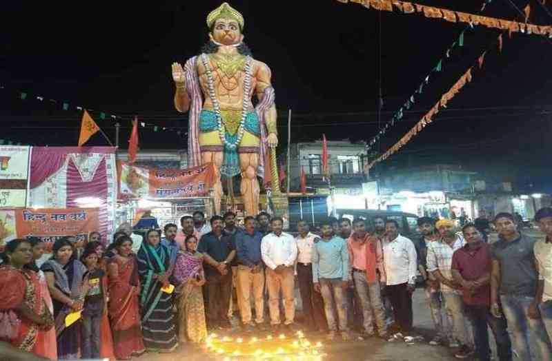 बांकीमोंगरा में हिंदू नववर्ष एवं चैत्र प्रतिपदा के पावन पर्व पर महाआरती में जुटे श्रद्धालु