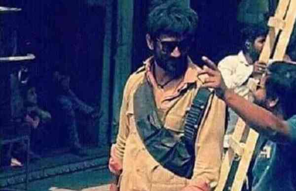 OMG! डाकू के भेष में दिखे यह फेमस एक्टर, पहचान पाना मुशकिल