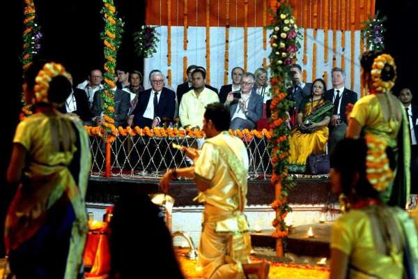 German President in Famous ganga arti