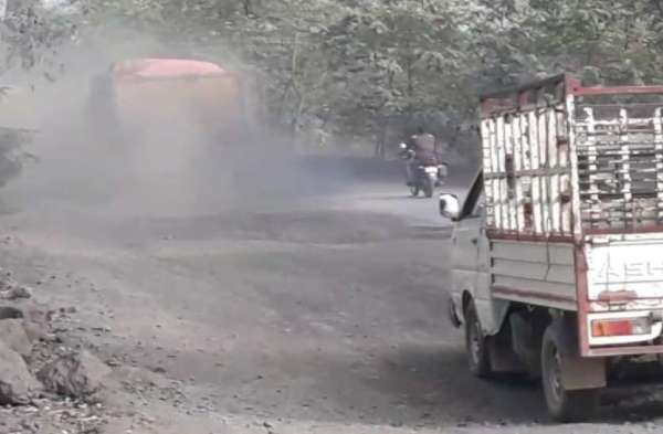 Photo Gallery : सर्वमंगला नगर के समीप नहर मार्ग की स्थिति देखकर घूम जाएगा आपका सिर