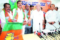 कई नेता भाजपा में शामिल हुए