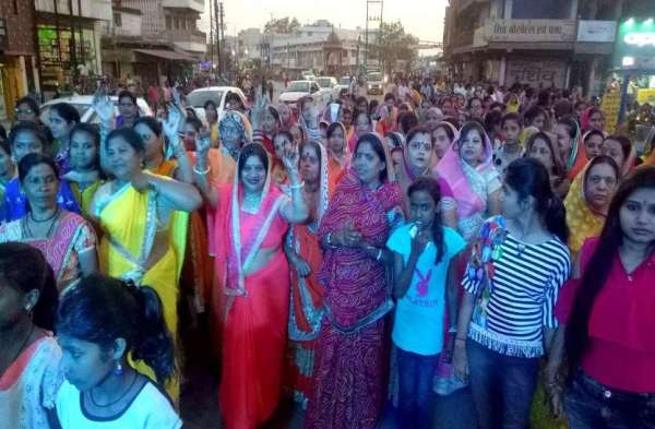 पालकी में विराज माता रानी