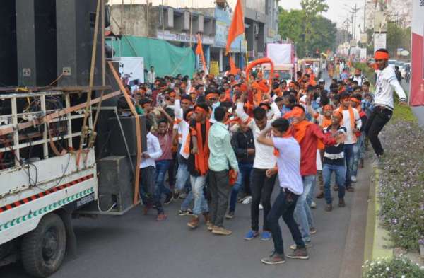 Photo Gallery : रामनवमीं पर निकाली गई शोभायात्रा, राम-लक्ष्मण व सीता की झांकियां रहीं आकर्षण का केंद्र