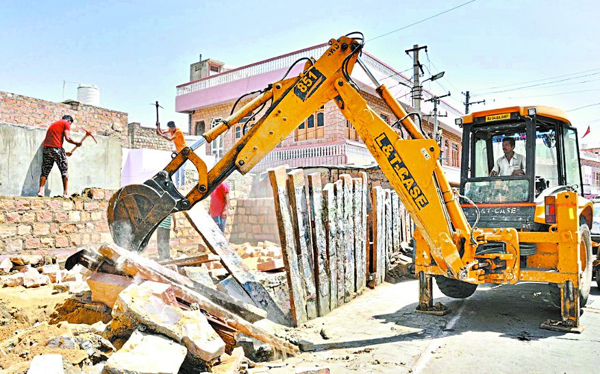 Removed encroachment,main road
