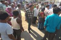 Breaking : मिट्टी तेल डालकर महिला ने खुद को लगाई आग