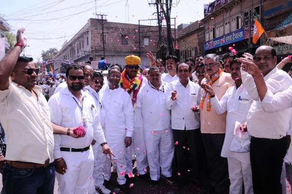  Jodhpur X   jodhpur news X mahaveer Jayanti X mahaveer jayanti in india X mahaveer jayanti celebration X shobhayatra on mahaveer jayanti X mahaveer jayanti rally