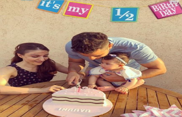 सोहा और कुणाल ने इस तरह सेलिब्रेट किया इनाया का हाफ बर्थडे