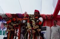 अखिलेश यादव 