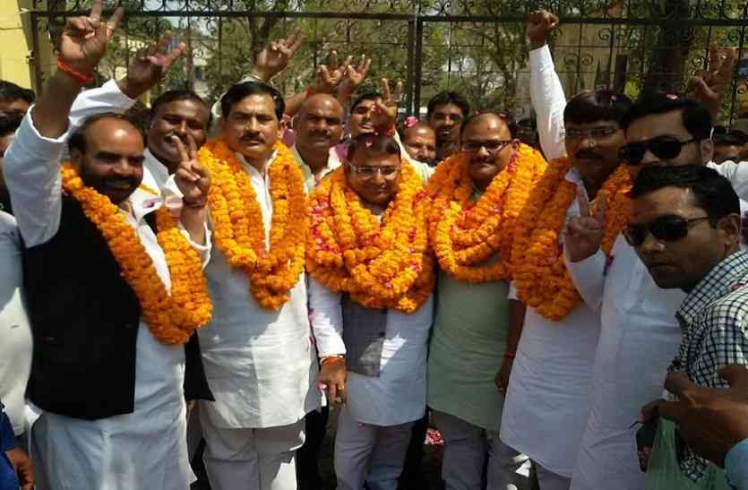 Sp Mla Jagdish sonkar missing after victory in up election 2017