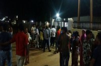 शराबियों ने आरक्षक को सरेराह पीटा, आरक्षक पहुंचा थाने, फिर जो हुआ जानकर हो जाएंगे हैरान, पढि़ए खबर