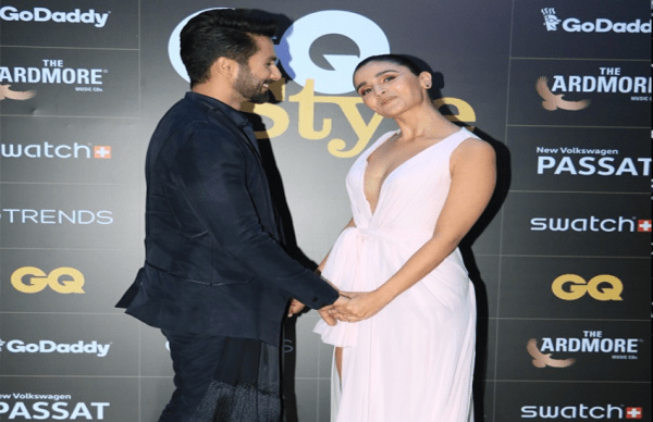 अवॉर्ड फंक्शन में दिखी आलिया-शाहिद की गजब केमिस्ट्री