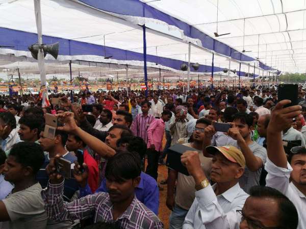 BJP MP Savitri bai phule rally