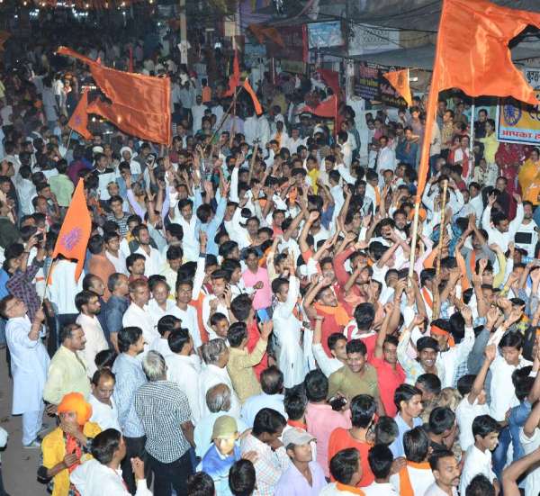 raamajee milenge...prabhu raamajee milenge...dekhie tasveeren