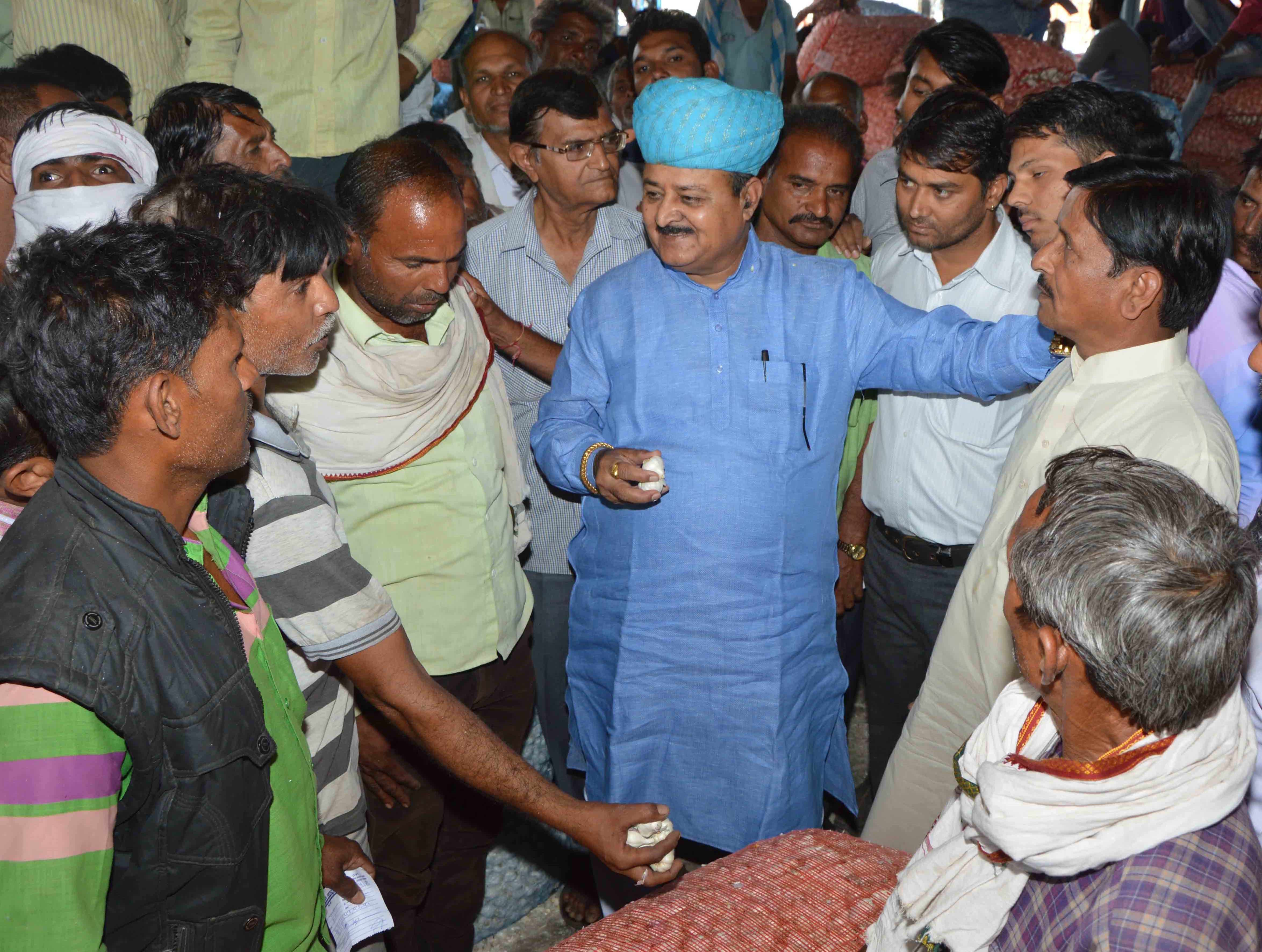 MLA bhawani singh rajawat meet farmers