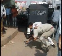 Up Police Constable beating video Viral on social media In Faizabad