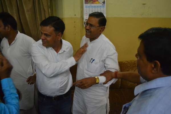 ALTERCATION BETWEEN CONGRESS AND BJP LEADERS