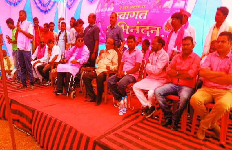  पीएम और सीएम के घोषणाओं को बताया खोखला