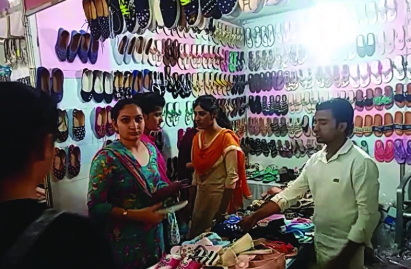jodhpuri footwear craze in sriganganagar ladies