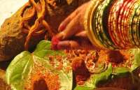 husband wife fight, tone totke in hindi, dharma karma