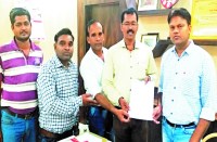 शिक्षकों में आक्रोश, कहा- एक सप्ताह के भीतर जारी करें वरिष्ठता सूची नहीं तो रैली निकालकर करेंगे प्रदर्शन