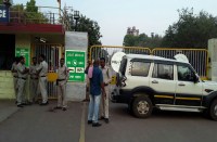 सीमेंट फैक्ट्री में कार्यरत चपरासी की मौत, सुबह से शाम तक तपती धूप में पड़ा रहा शव पर एक भी अधिकारी नहीं आया बाहर