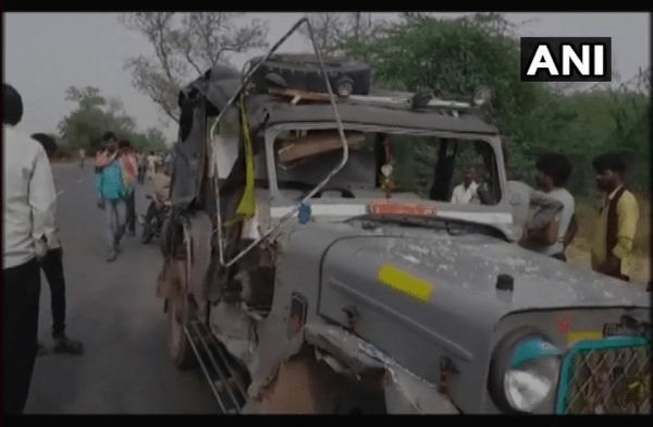 Agra road accident