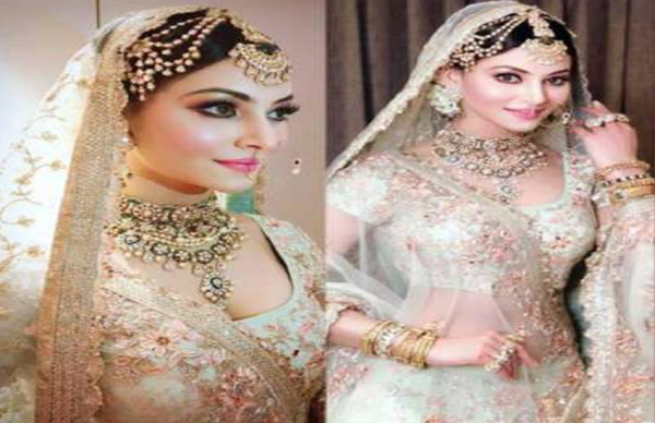 उर्वशी रौतेला का ऐसा लुक पहले नहीं देखा होगा आपने