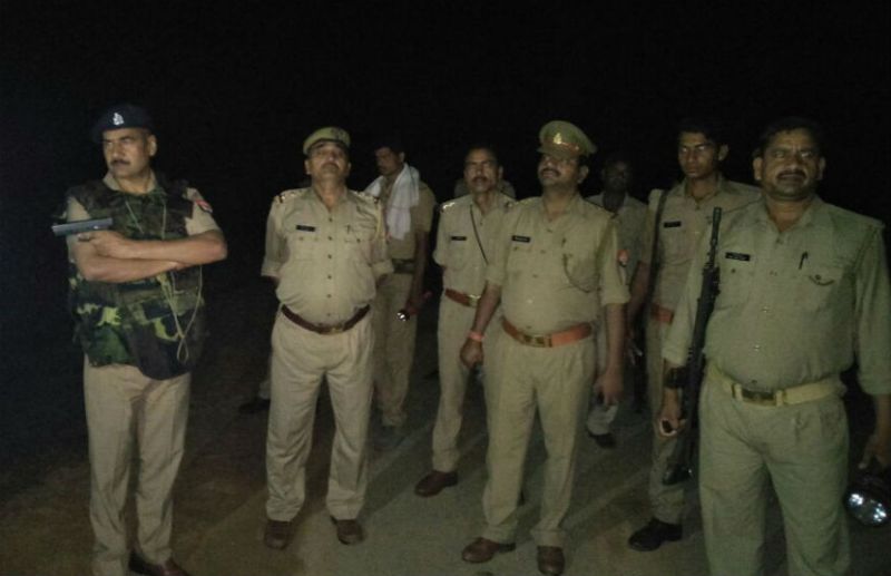 पुलिस टीम