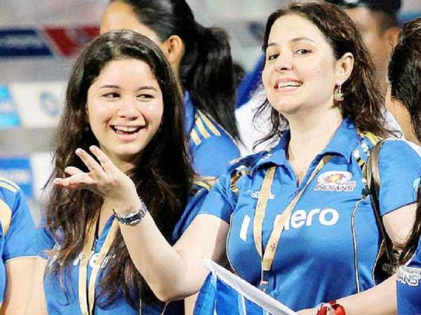 Bollywood,Shahrukh Khan,Sachin Tendulkar,Mukesh Ambani,With Love,IPL,Suhana,Celebrity,Mumbai Indians,Arjun Tendulkar,Sara Tendulkar,neeta ambani,ipl 2018,