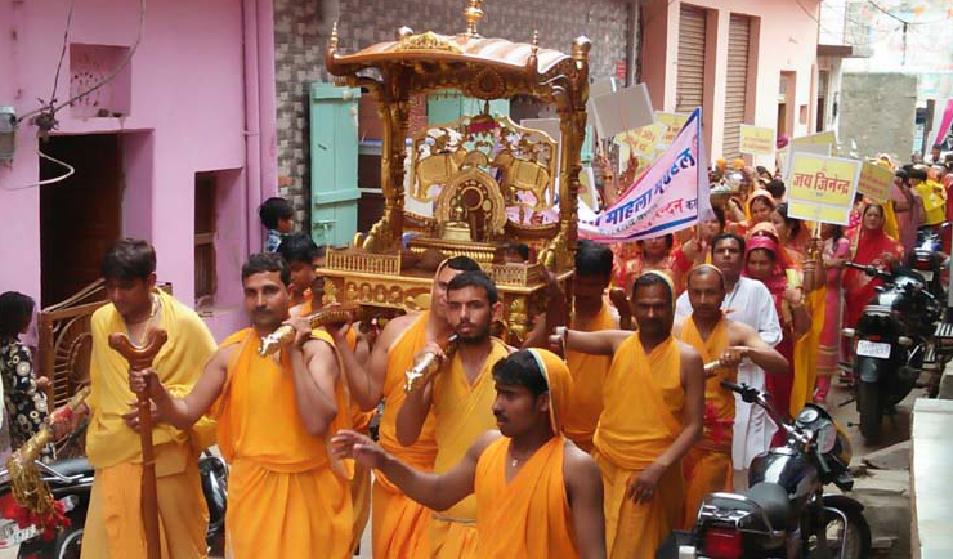 Two-Day Birth Anniversary of Muni Suvrathnath Swamy: Lord Shriji in t