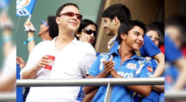 Bollywood,Shahrukh Khan,Sachin Tendulkar,Mukesh Ambani,With Love,IPL,Suhana,Celebrity,Mumbai Indians,Arjun Tendulkar,Sara Tendulkar,neeta ambani,ipl 2018,