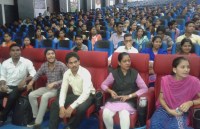 इन युवाओं से देश के PM नरेंद्र मोदी जांवगा बीपीओ कॉल सेंटर में करेंगे मुलाकात