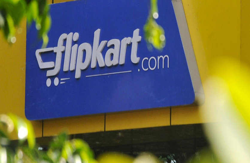 Book Travel Tickets with Flipkart - Collaboration with Makemytrip